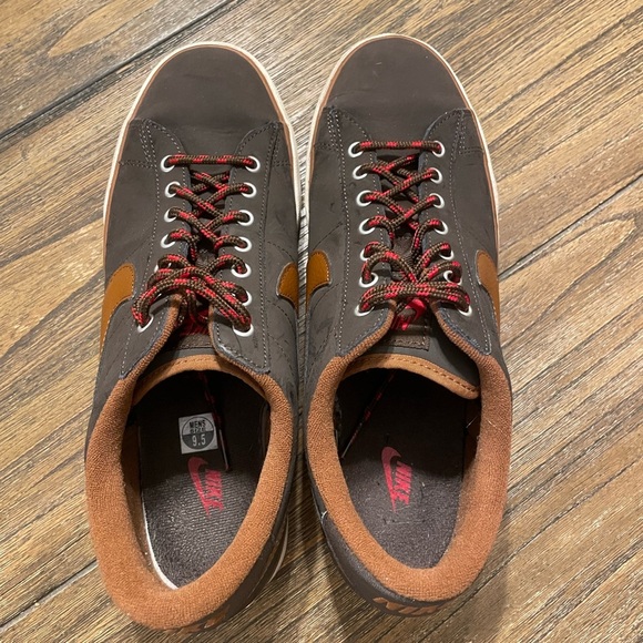 NIKE SWEET CLASSIC LEATHER WINTER CLASSIC 536942-200 BROWN SNEAKER SIZE 9.5 - Picture 6 of 11